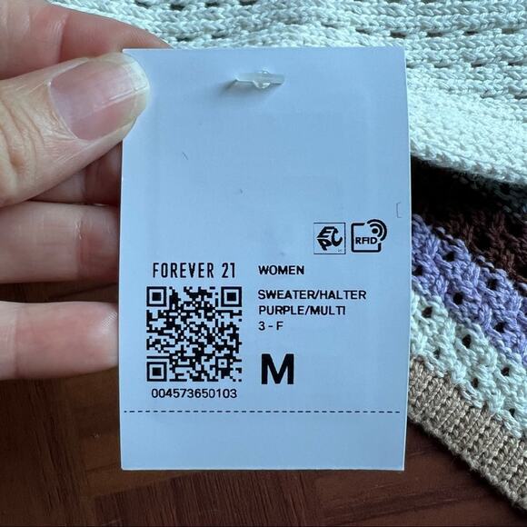 NWT- Forever 21 Striped Crochet Halter Top- Size Medium - Picture 8 of 8